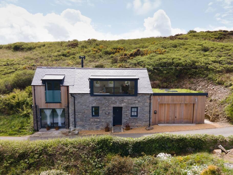 Cliff-Top Cottage On Coast Path W/Panoramic Views Trevine Exterior photo