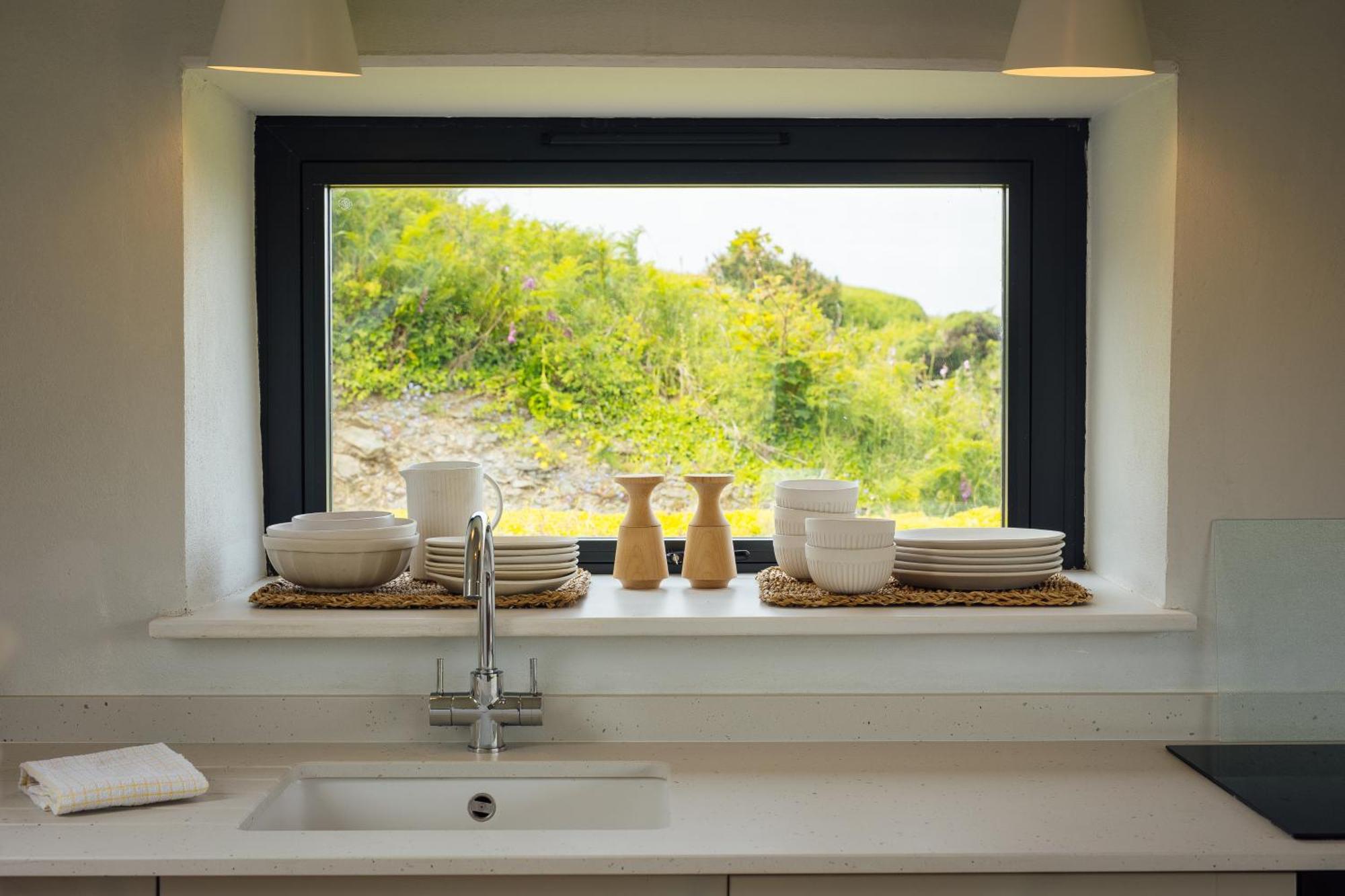 Cliff-Top Cottage On Coast Path W/Panoramic Views Trevine Exterior photo